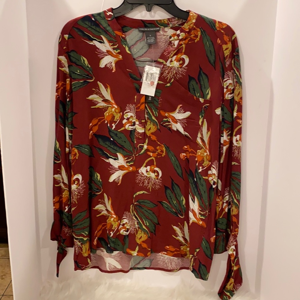 Chelsea & Theodore Floral Print Tie Sleeve Blouse